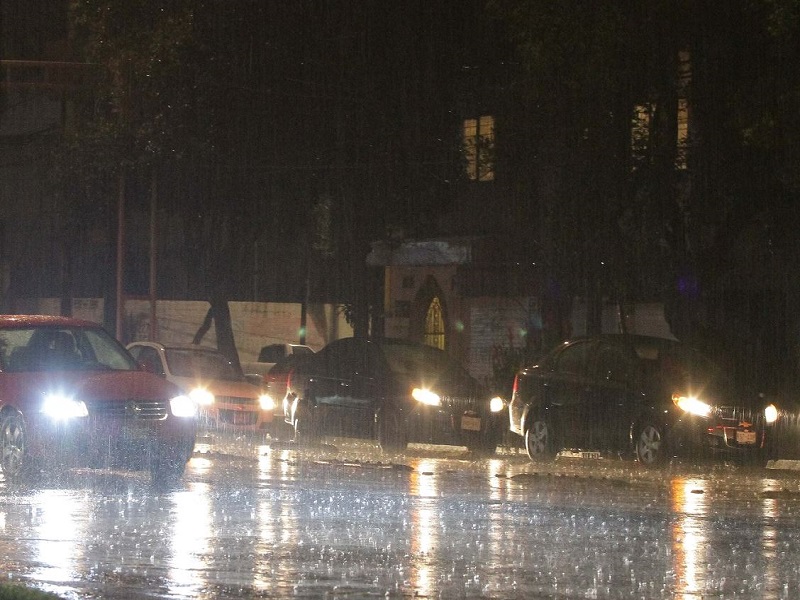 Lluvia intensa cae sobre distritos de Lima y Callao durante madrugada del domingo 4 de febrero