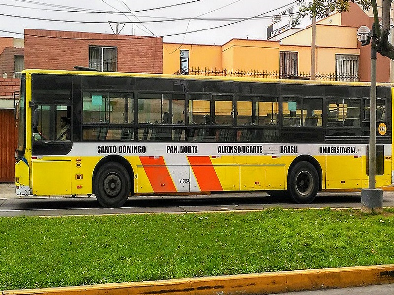 522 buses antiguos tomarán rutas del Corredor Morado