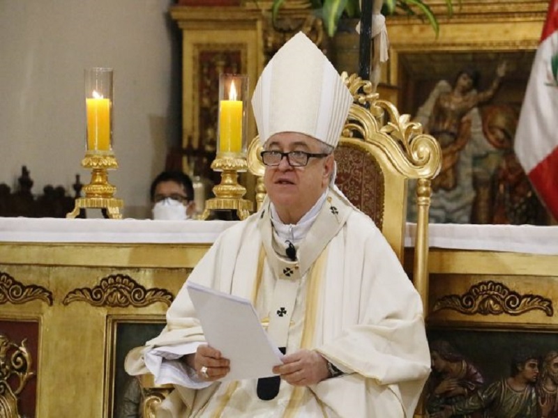 Misa de despedida a Monseñor José Antonio Eguren Anselmi y bienvenida a nuevo encargado de la Diócesis de Piura