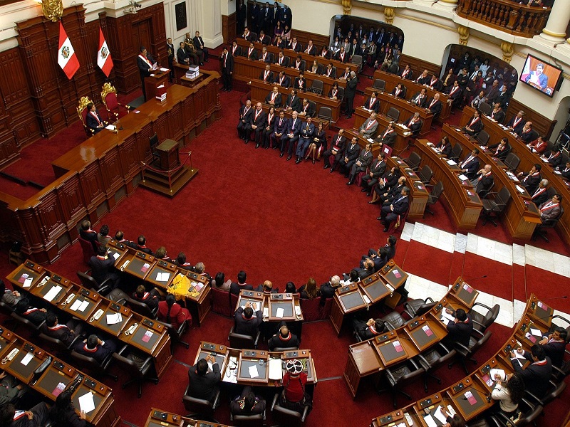 Filósofo Federico Camino: “Los congresistas son de una mediocridad alarmante”