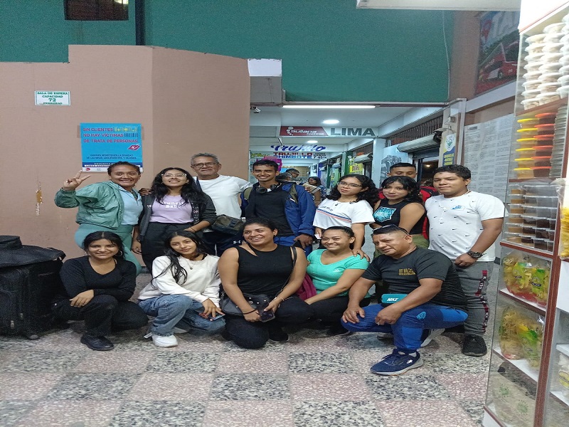 Grupo de danzantes sullaneros parte a Ecuador para representar a Perú en Festival de danzas internacional