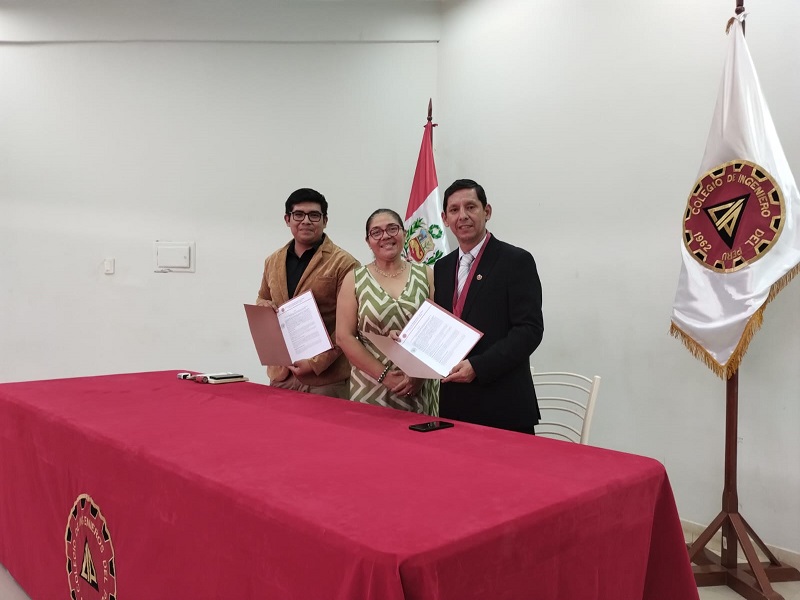 Ceremonia de certificación en CIP filial Sullana