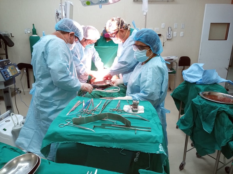 Proeza médica en Loreto: Médicos retiran tumor de más de 2 kg que le cubría el rostro y la cabeza a paciente
