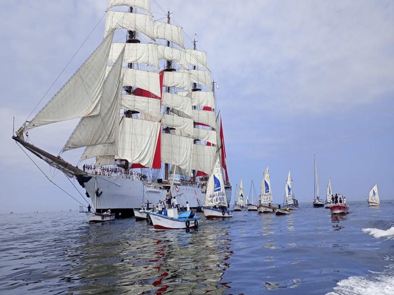 BAP Unión regresa al Perú tras seis meses de gira internacional