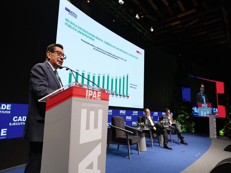 CADE 2025: revelan que solo 20% de personas con más de 25 años tienen educación universitaria
