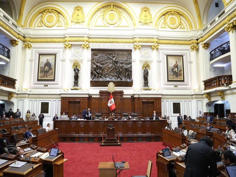 Congreso aprobó aumento de pensiones para docentes jubilados y cesantes