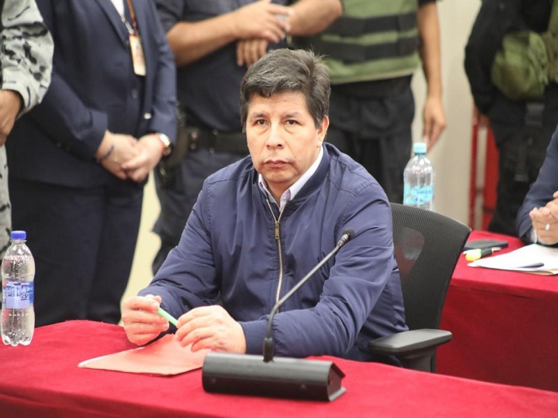 Pedro Castillo vuelve a enfrentarse a los jueces: “Soy el presidente secuestrado”