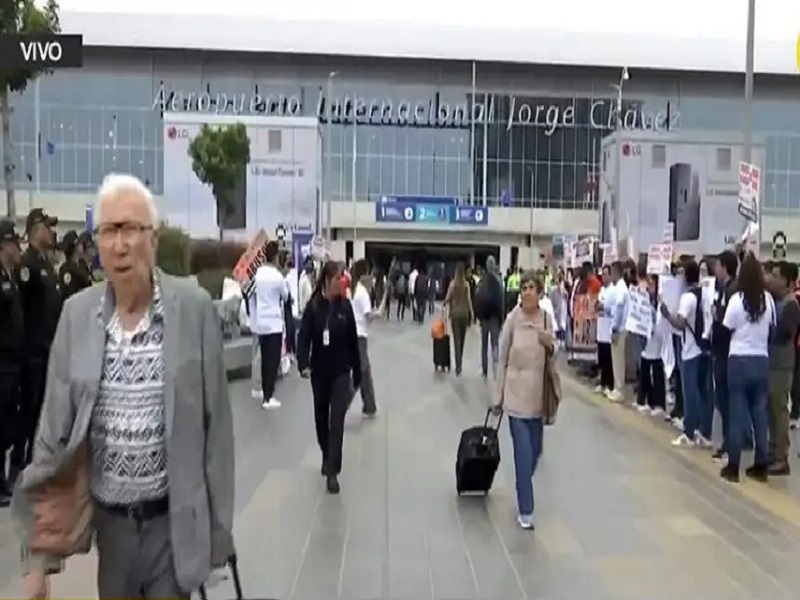Protesta en el Aeropuerto Jorge Chávez: 35 empresas reclaman deudas por trabajos de construcción