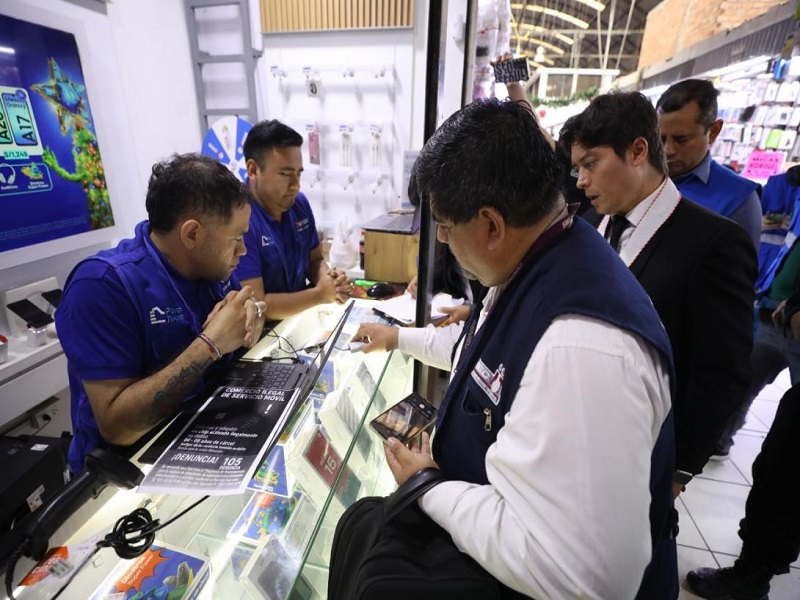 Reniec participó de operativo preventivo contra la venta ilegal de chips telefónicos