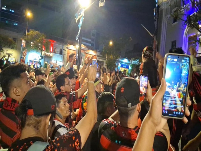 Recogen 20% más de toneladas de residuos tras fiestas de hinchas del Flamengo