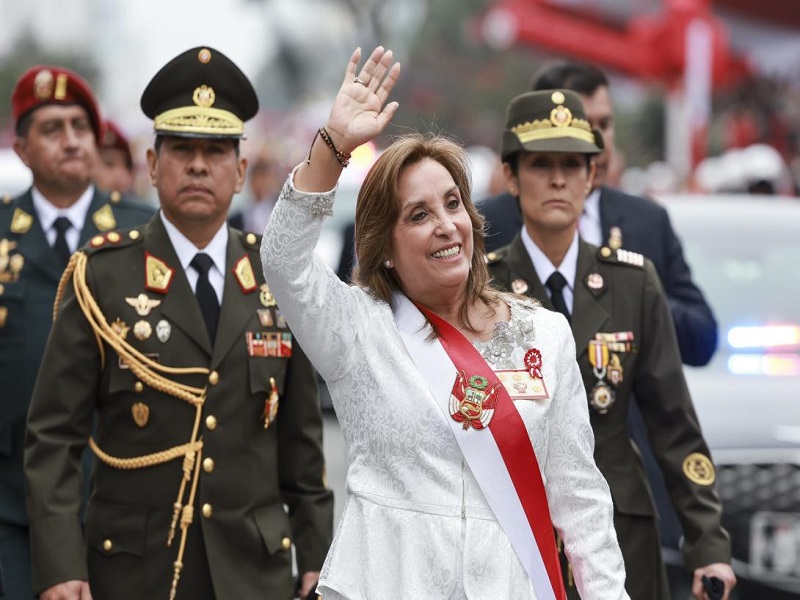 "NO TIENE VERGÜENZA": Congresistas rechazan nuevo viaje de Dina Boluarte