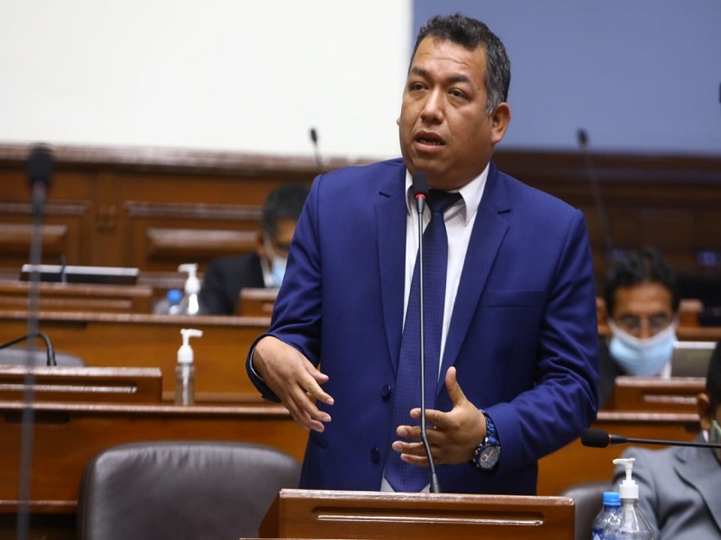 Fiscalía de la Nación inicia diligencias preliminares contra congresista Darwin Espinoza