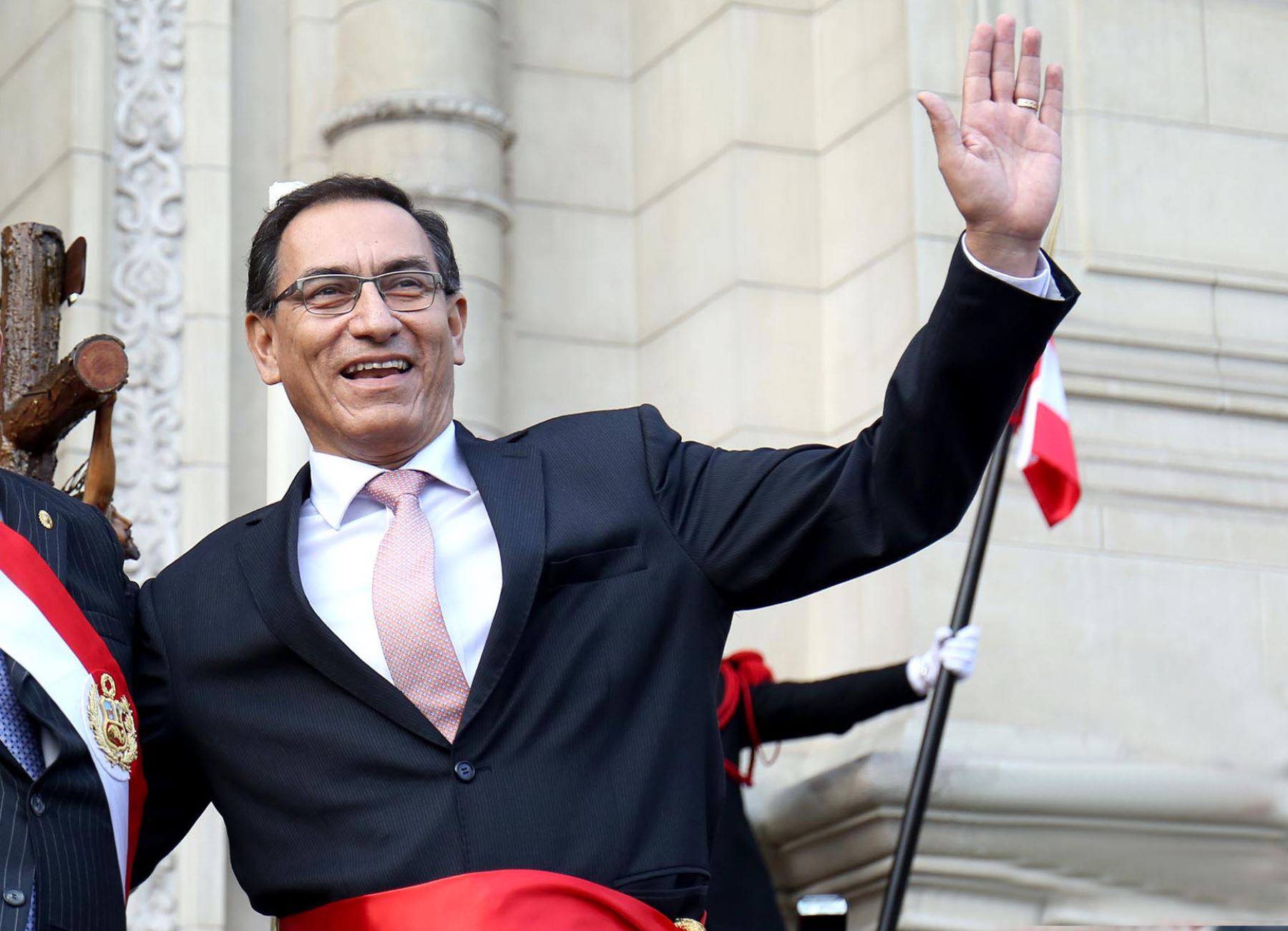 La Fiscalía realiza operativo de allanamiento e incautación en las viviendas de Martín Vizcarra y Edmer Trujillo