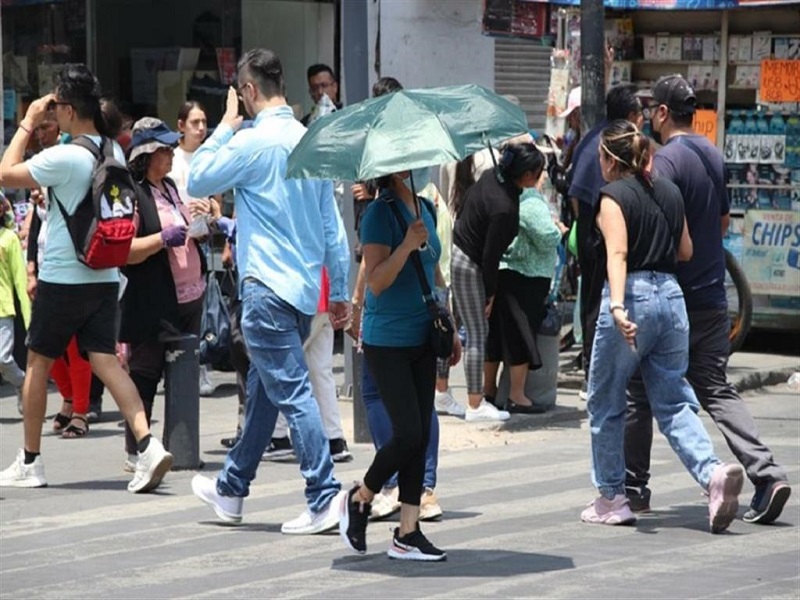 EsSalud lanzó el “Escuadrón femenino contra el golpe de calor” para prevenir ante altas temperaturas