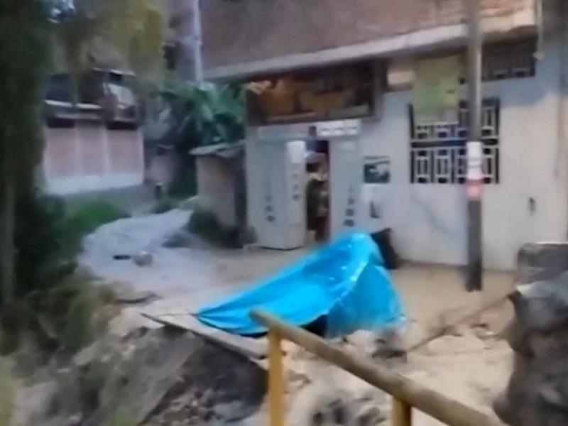 Cajamarca: Desborde del río Chotano arrastra mototaxi y deja una madre fallecida y dos desaparecidos