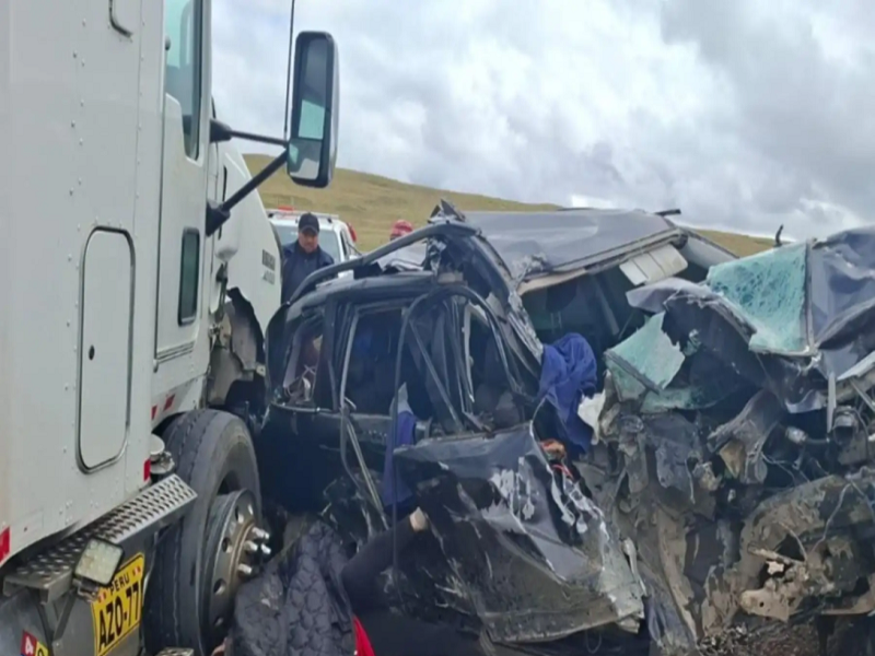 Tragedia en Pasco: dos personas fallecieron tras choque en la vía Canta-Huayllay